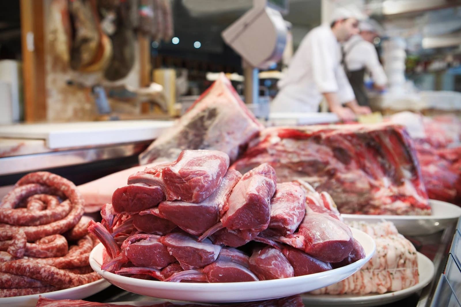 Assortiment barbecue et colis de viande